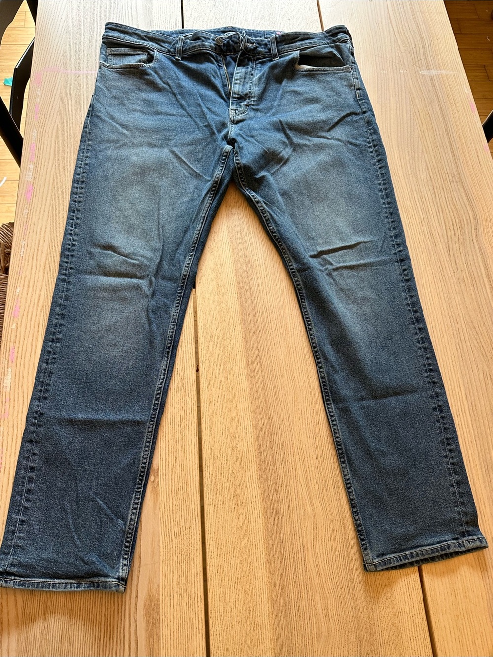 Vineyard Vines Men's Slim Straight Jeans in Dark Blue Denim